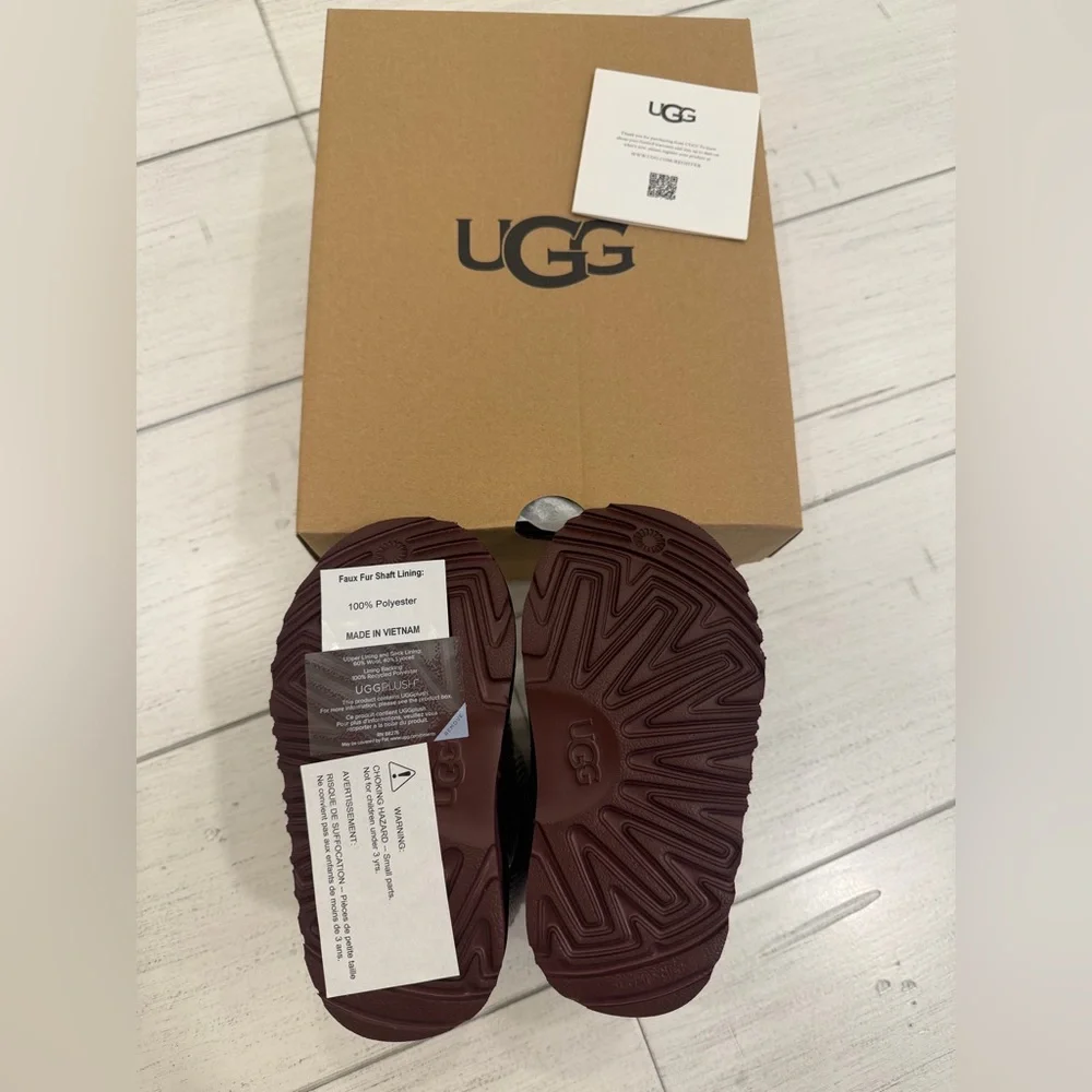 UGG Australia Toddler Girls Classic Mini Mirror Ball Boots Size 8 NWT BNIB